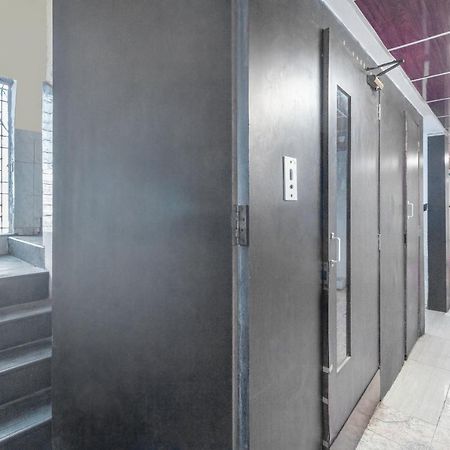 Oyo 71397 Hotel Guru มุมไบ ภายนอก รูปภาพ